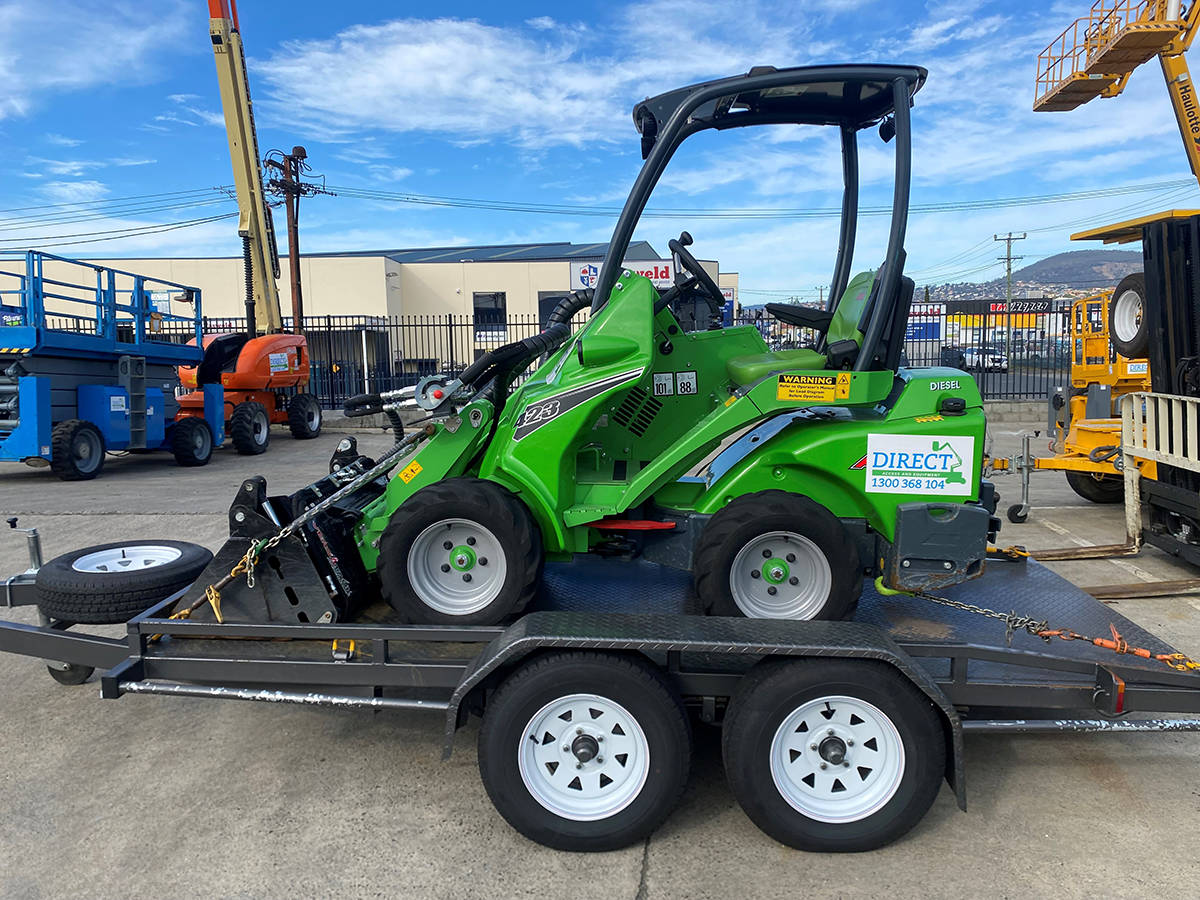 Avant Mini Loader