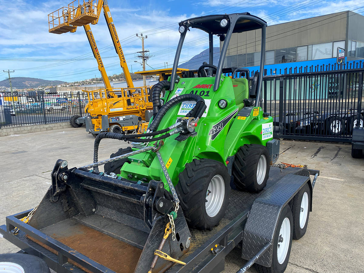 Avant Mini Loader